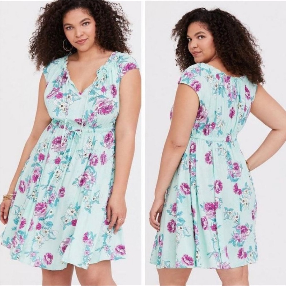 Torrid Mint Blue Mini Challis Tie-Front Skater Dress Pink Floral Size 2 2X
